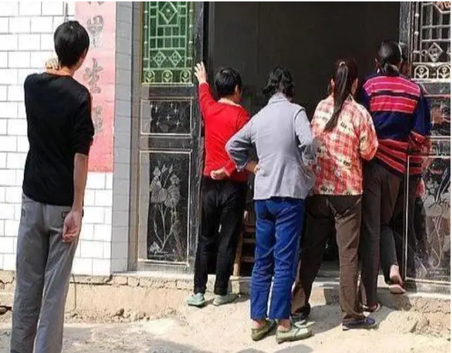 Bỏ 1,3 tỷ về quê xây nhà, ở chưa tròn một tuần người đàn ông lặng lẽ khóa cửa rời đi vì câu nói này - Ảnh 2