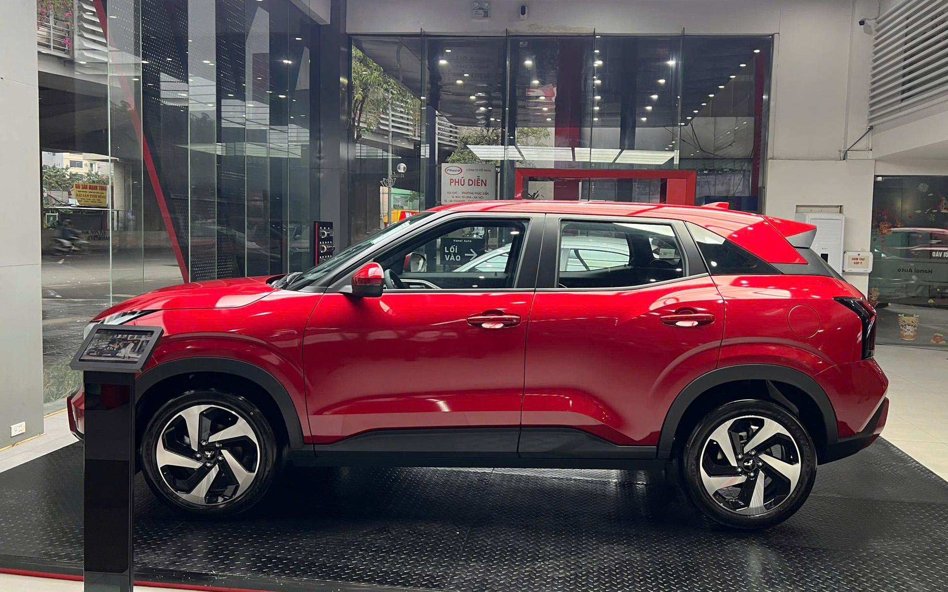 Xe Mitsubishi vừa xuất xưởng năm nay đã giảm giá lăn bánh, Destinator thực tế rẻ hơn Territory - Ảnh 3