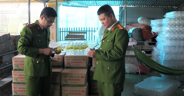 Bắt giữ Lê Thị Lộc chuyên sản xuất giấm giả: Trong nửa năm cung cấp khoảng 60.000 chai giấm chứa toàn axit acetic công nghiệp ra thị trường