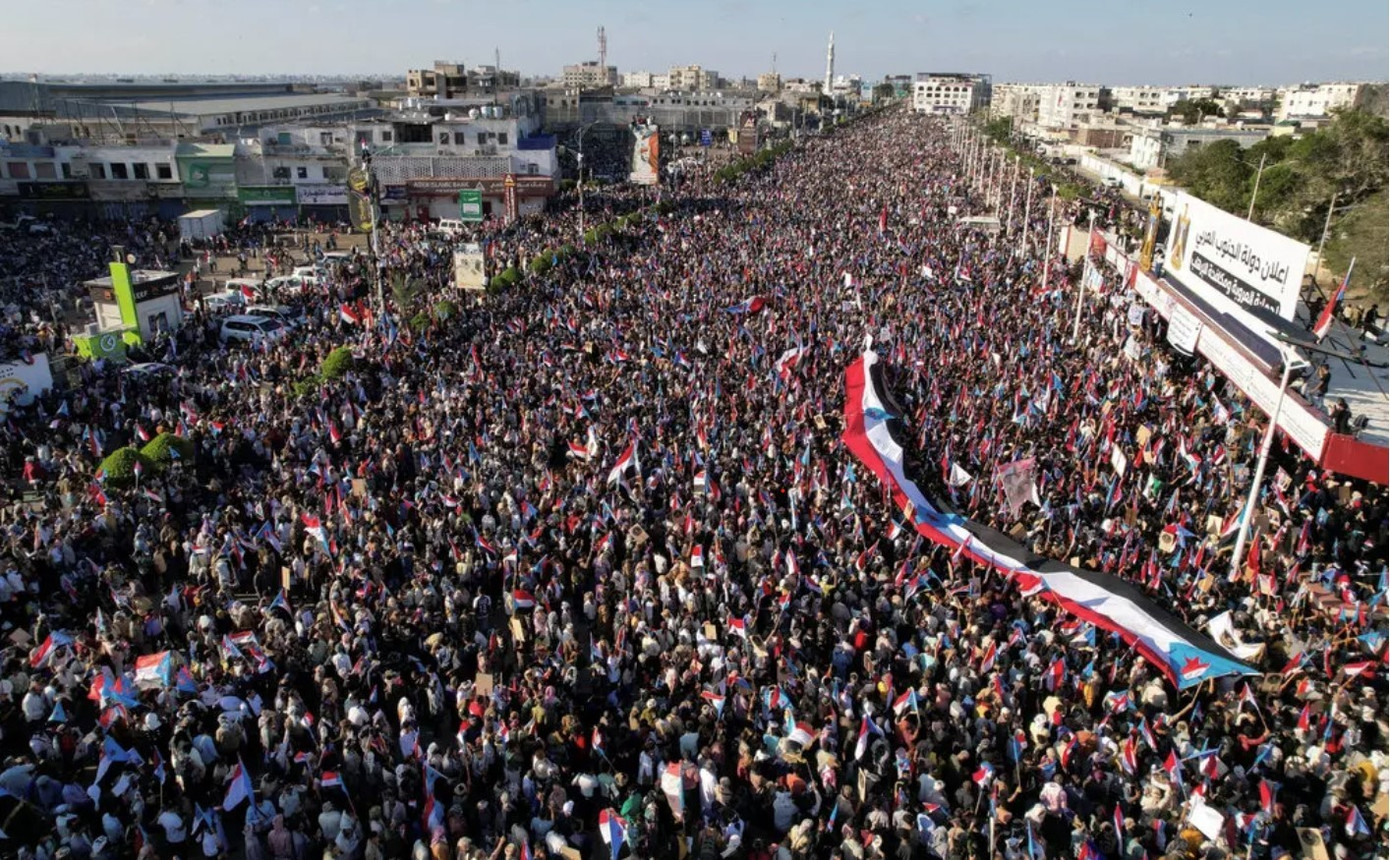Hệ lụy khôn lường khi hai huynh đệ Vùng Vịnh ‘tháo găng tay’ - Ảnh 2