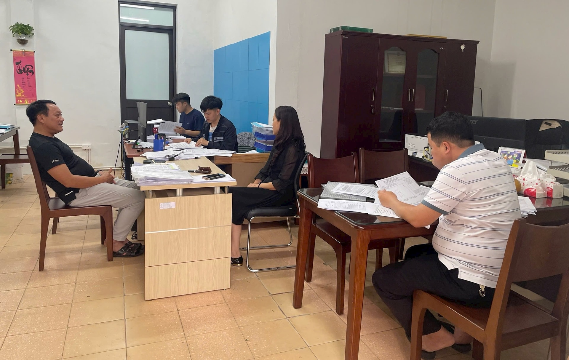 Yên Hòa: Làm việc xuyên Tết cho kịp tiến độ đường Vành đai 2.5 - Ảnh 1