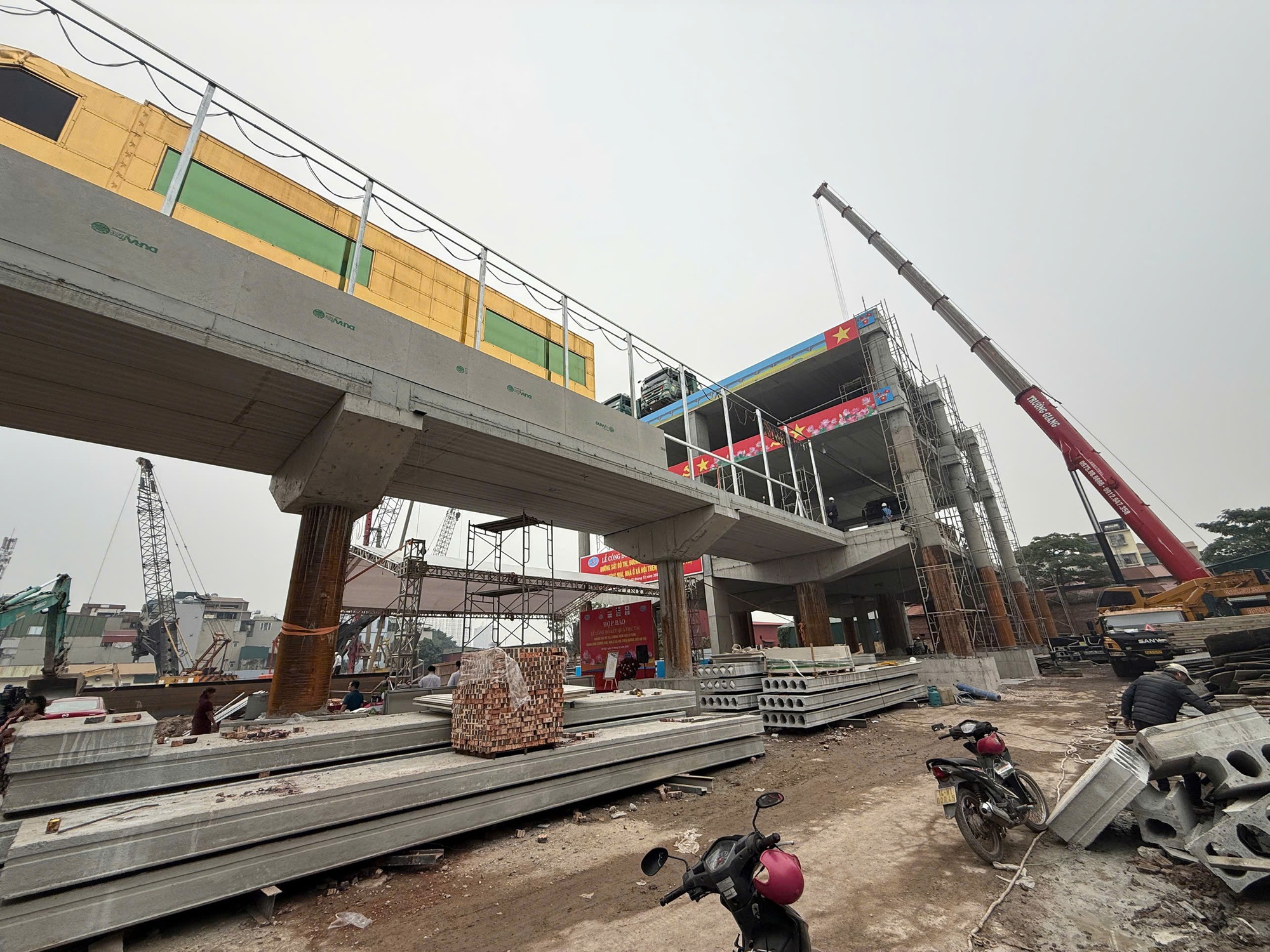 Doanh nhân tuổi Ngọ U80 vẫn điều hành cơ nghiệp nghìn tỷ, sau cú sốc mất 3.000 tỷ đồng doanh thu tiếp tục công bố kế hoạch lớn - Ảnh 2