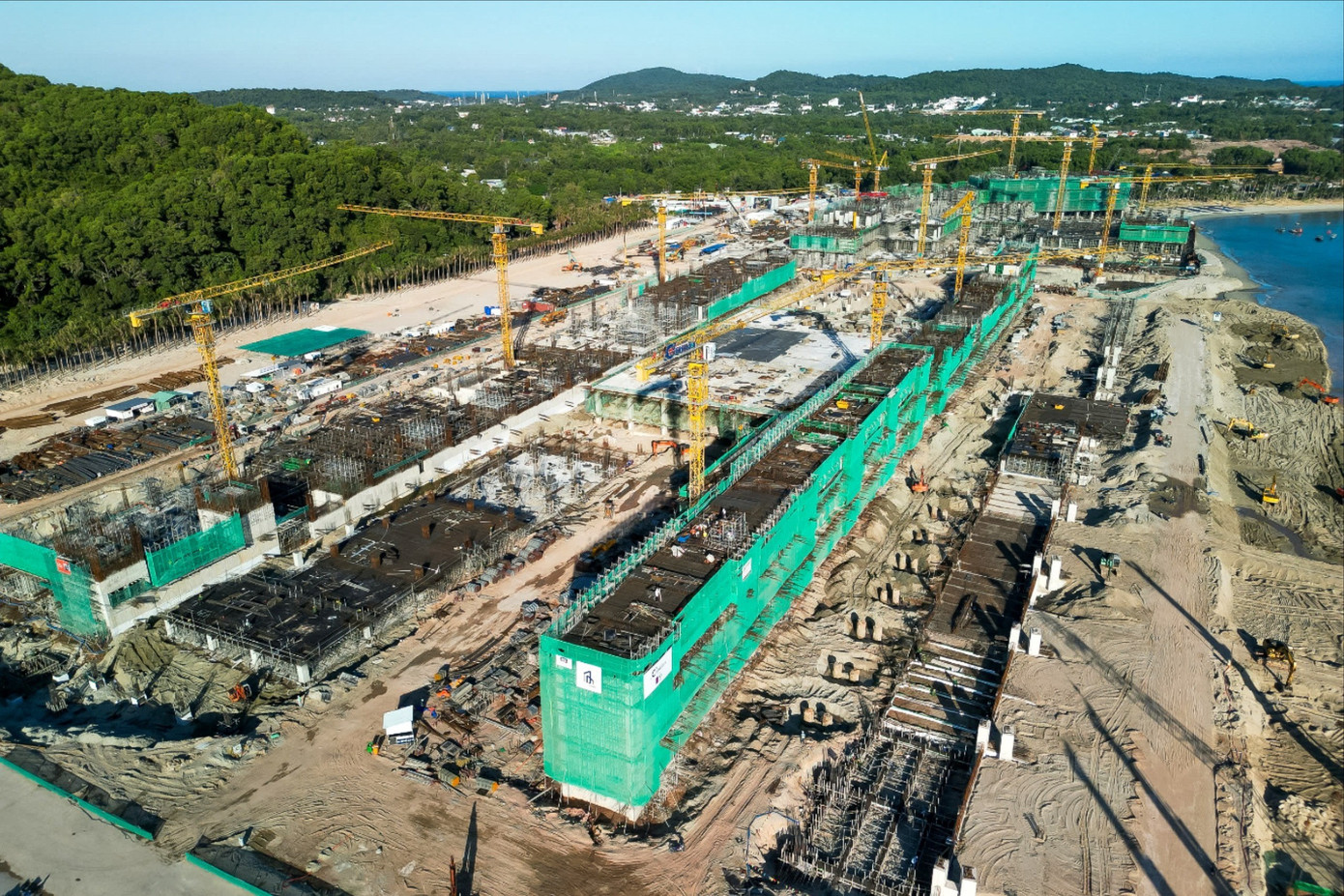 Bên trong những đại công trường APEC ở Phú Quốc - Ảnh 13