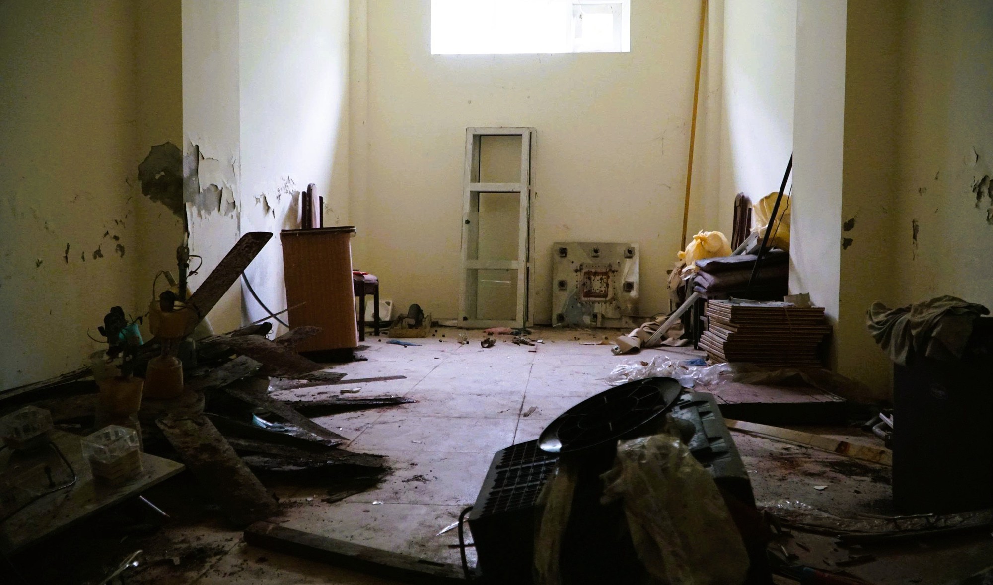 Trung tâm hội nghị 160 tỉ đồng ở Thanh Hóa bị đập phá, trộm tài sản - Ảnh 6