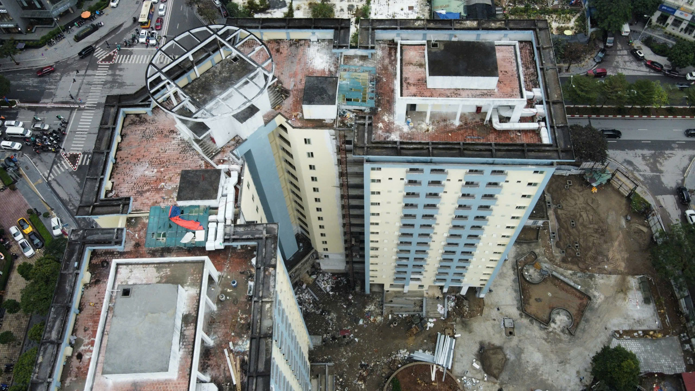 Khu tái định cư bỏ hoang trên 'đất vàng' Hà Nội hơn chục năm bất ngờ 'hồi sinh' - Ảnh 2