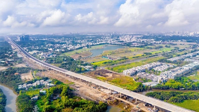 Siêu phẩm dinh thự khan hiếm: Cuộc chơi của số ít tại cửa ngõ phía đông TP.HCM - Ảnh 1