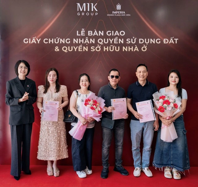 Imperia Grand Plaza Đức Hòa bàn giao sổ hồng cho gần 50 khách hàng - Ảnh 2