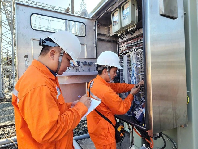 Ngành điện miền Nam sẵn sàng đảm bảo cung cấp điện Tết Bính Ngọ 2026 - Ảnh 2