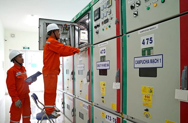Ngành điện miền Nam sẵn sàng đảm bảo cung cấp điện Tết Bính Ngọ 2026 - Ảnh 3