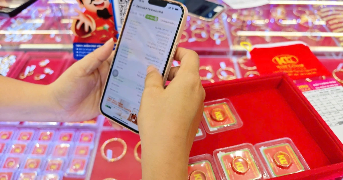 Giá vàng hôm nay 10.2.2026: Vàng nhẫn bám sát vàng miếng