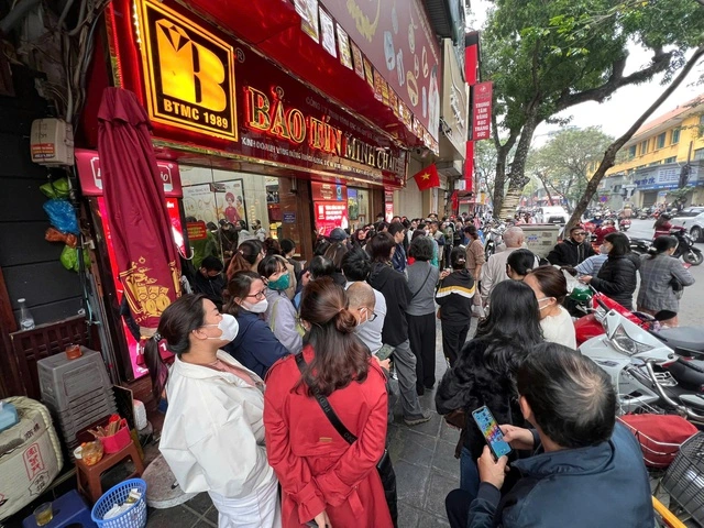 Thị trường vàng: Cẩn trọng biến động khó lường và rủi ro pháp lý - Ảnh 2