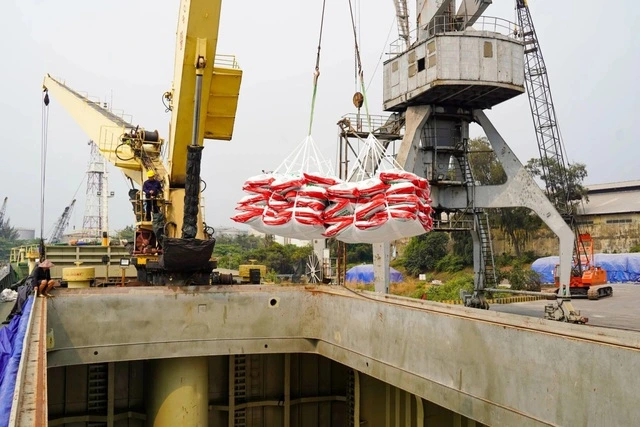 Xuất khẩu tăng tốc sớm - Ảnh 1