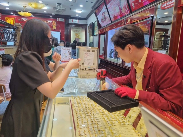 Thị trường vàng: Cẩn trọng biến động khó lường và rủi ro pháp lý - Ảnh 3