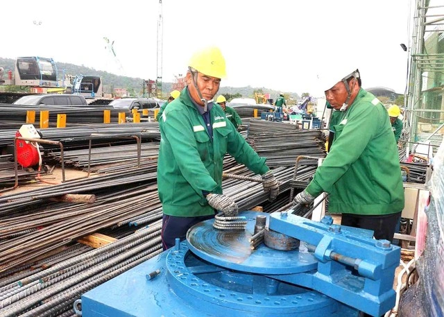 Ăn tết trên các công trình trọng điểm quốc gia - Ảnh 2