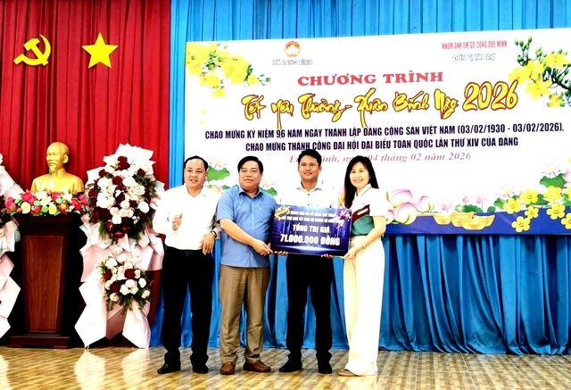 Doanh nghiệp, nhà hảo tâm chung tay chăm lo tết cho người nghèo ở Đồng Tháp - Ảnh 4