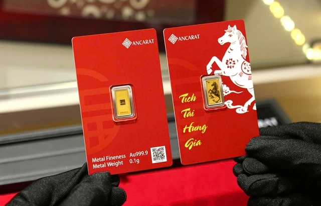 Vàng mini đắt khách, 'cháy hàng' ngay sau 15 phút mở bán - Ảnh 1