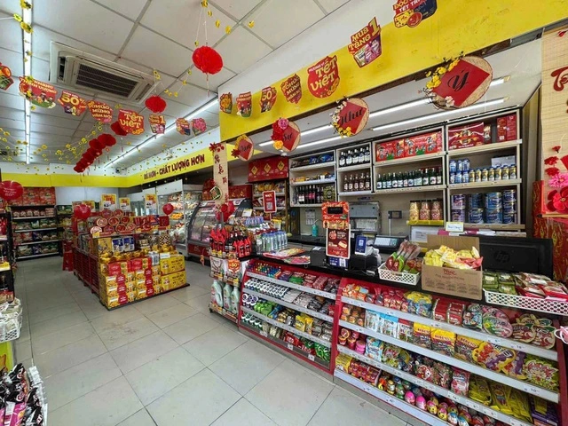 Khi mua sắm hiện đại trở thành thói quen mới của người Việt - Ảnh 1