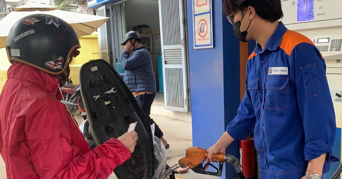 Bộ Công thương chỉ đạo 'nóng' sau 1 ngày giá xăng dầu tăng mạnh