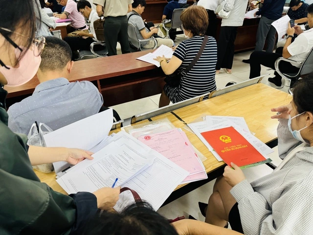 Chính thức giảm 70% tiền sử dụng đất cho người dân - Ảnh 1