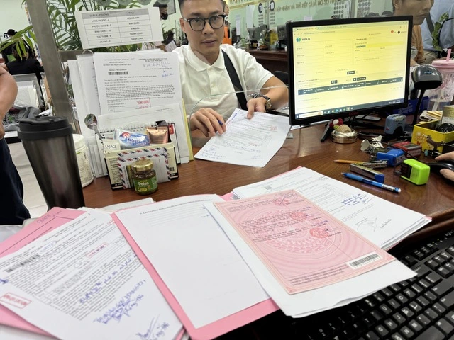 Những nơi nào được giao nhiệm vụ cấp sổ hồng? - Ảnh 1