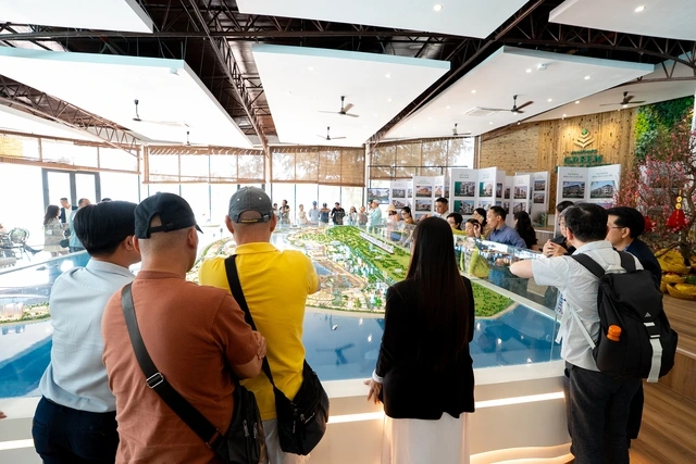 Nửa đời người trở về, Việt kiều ngỡ ngàng vì Cần Giờ 'lột xác' - Ảnh 3