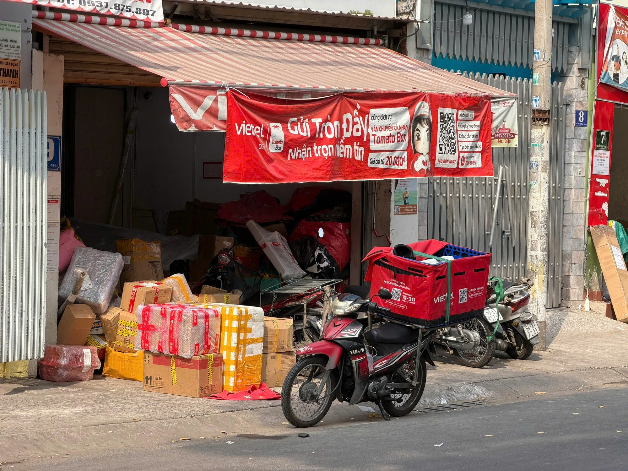 Ngành bận rộn nhất dịp cao điểm tết - Ảnh 1