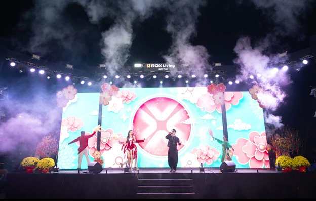 ROX Living Đức Thọ rực rỡ đêm Nhạc hội Xuân Concert - Ảnh 2