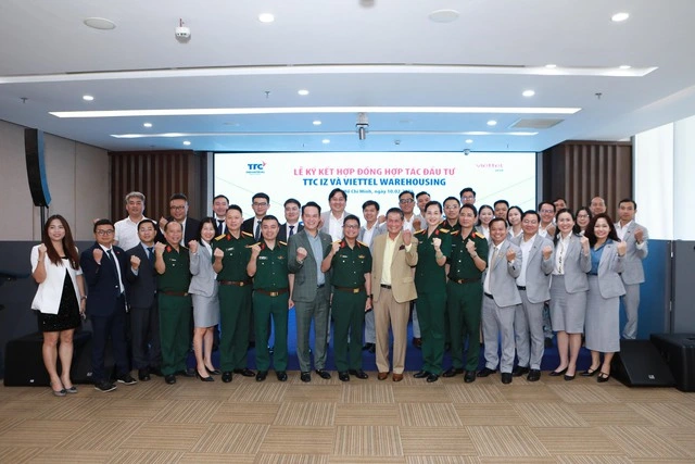 TTC IZ ký kết hợp đồng hợp tác đầu tư với Viettel Warehousing - Ảnh 1