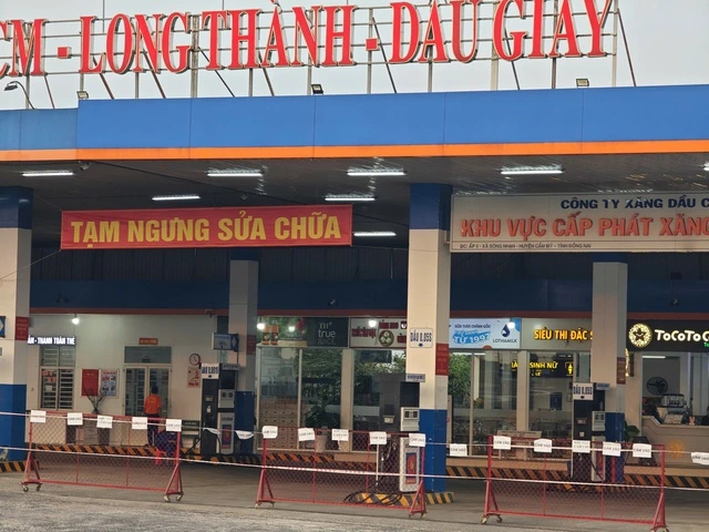 Xe đi cao tốc TPHCM-Long Thành-Dầu Giây có thể đổ xăng tại 11 cây xăng lân cận - Ảnh 2