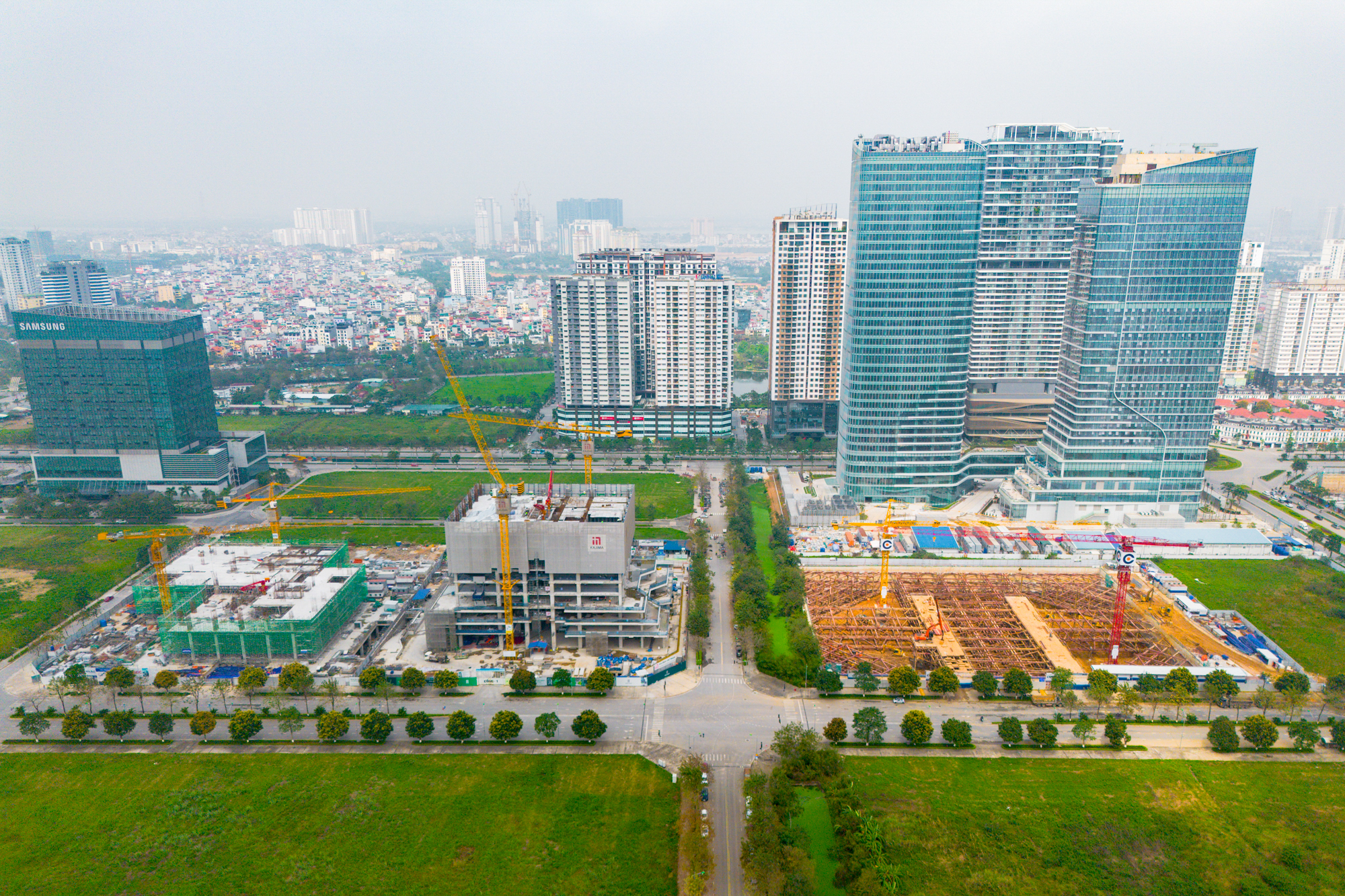 Cao ốc văn phòng nghìn tỷ, tháp căn hộ hàng hiệu ồ ạt được xây dựng biến Ciputra - Tây Hồ Tây thành trung tâm tài chính mới của thủ đô - Ảnh 1