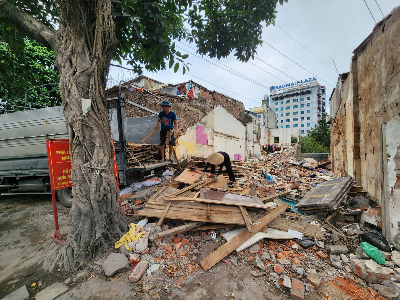 Sau 10 năm thi công, tuyến đường 3,5 km mới hoàn thành 500 m, vốn đội từ 2.066 tỉ lên 3.354 tỉ đồng - Ảnh 6