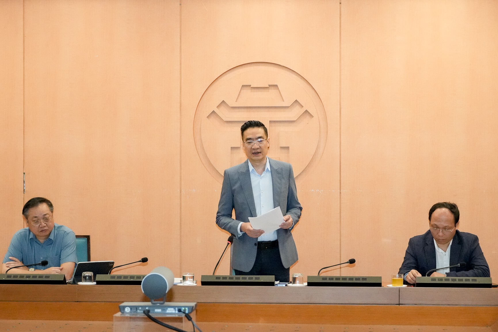 Giám đốc Sở Quy hoạch - Kiến trúc Hà Nội nói thông tin di dời 860.000 dân là không chính xác - Ảnh 1