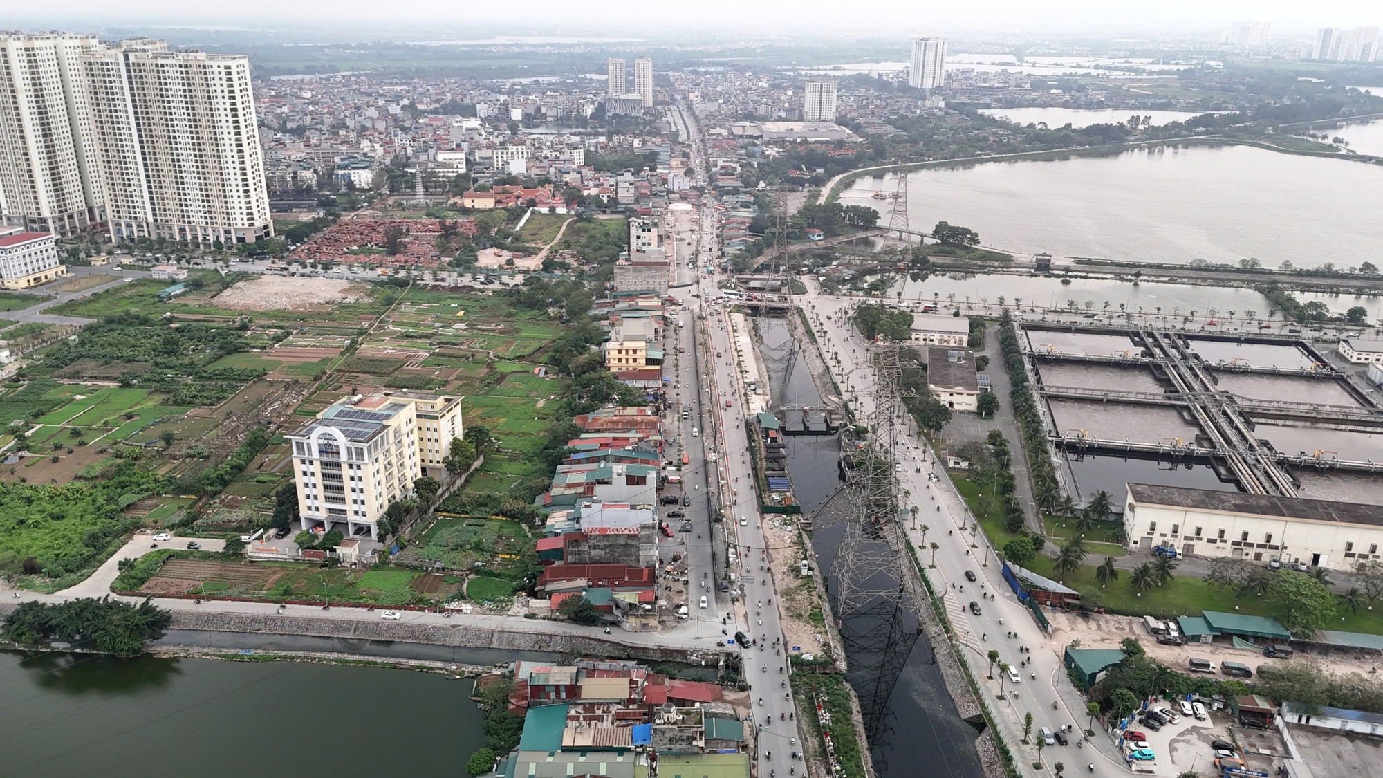 Sau 10 năm thi công, tuyến đường 3,5 km mới hoàn thành 500 m, vốn đội từ 2.066 tỉ lên 3.354 tỉ đồng - Ảnh 2
