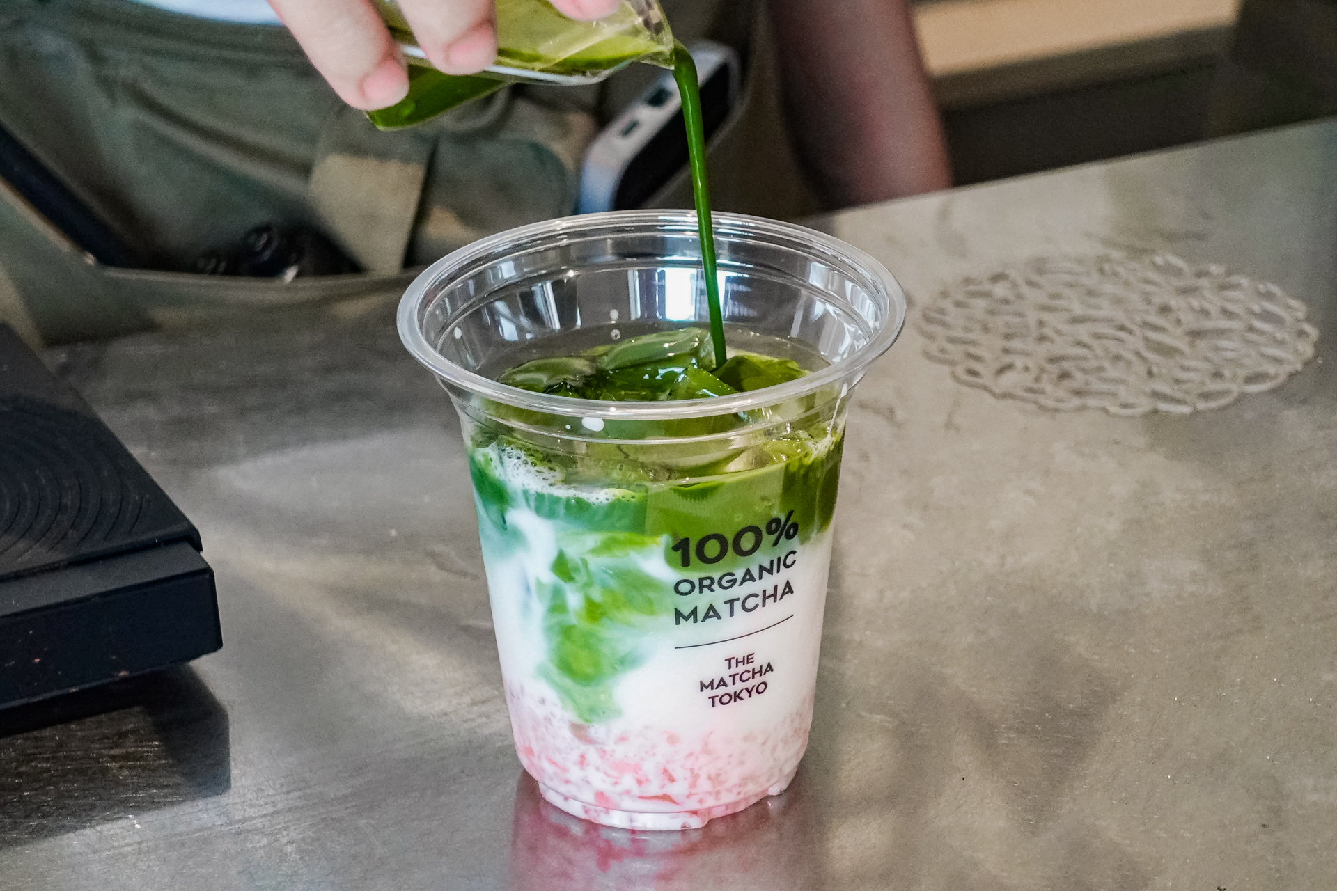 Hàng matcha đắt nhất nhì Việt Nam cân từng viên đá khi pha chế, tháng nào cũng có chuyên gia về kiểm tra - Ảnh 13