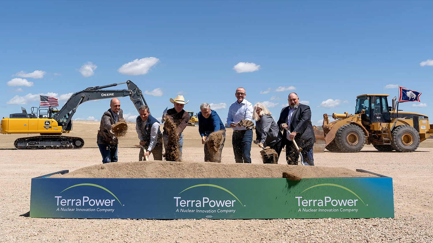 Tin vui đến với Bill Gates bất chấp mối quan ngại từ các chuyên gia về an toàn - Ảnh 1