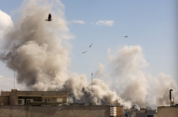 Tang thương Iran sau 15 ngày hứng đòn tấn công của Mỹ - Israel - Ảnh 19