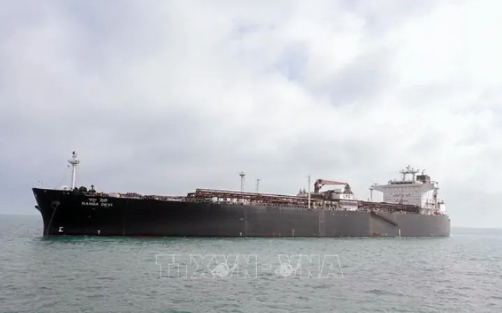 Tổ chức Hàng hải Quốc tế họp khẩn, tìm cách bảo vệ tàu qua eo biển Hormuz - Ảnh 1