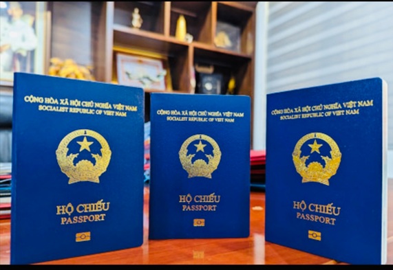 Công an phát thông báo mới về hộ chiếu, người dân cần biết - Ảnh 1