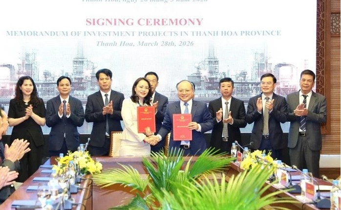 Tập đoàn FLC ký ghi nhớ đầu tư 2 dự án hơn 1 tỉ USD tại Thanh Hóa - Ảnh 1