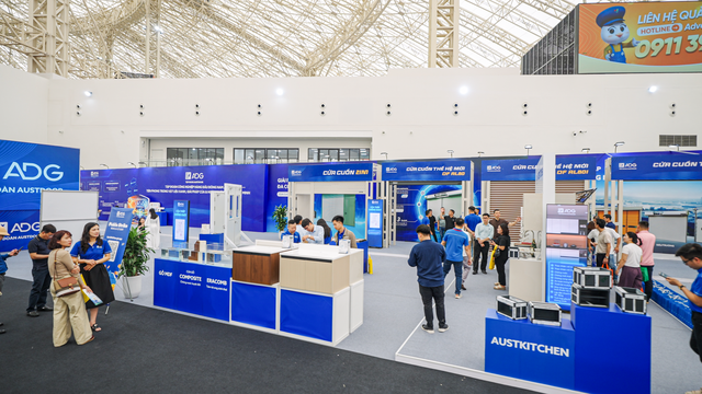 Tập đoàn Austdoor gây ấn tượng với gian hàng 600m2 tại Vietbuild 2026 - Ảnh 1