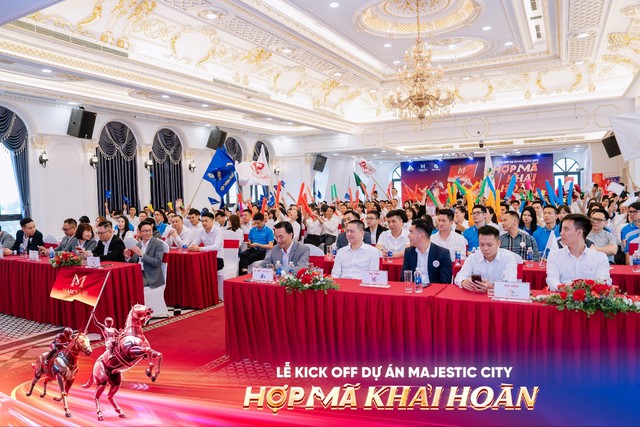 Kick-Off Majestic City: Khởi động chiến dịch với quỹ hàng 100% sổ đỏ tại Mỹ Hào - Ảnh 1