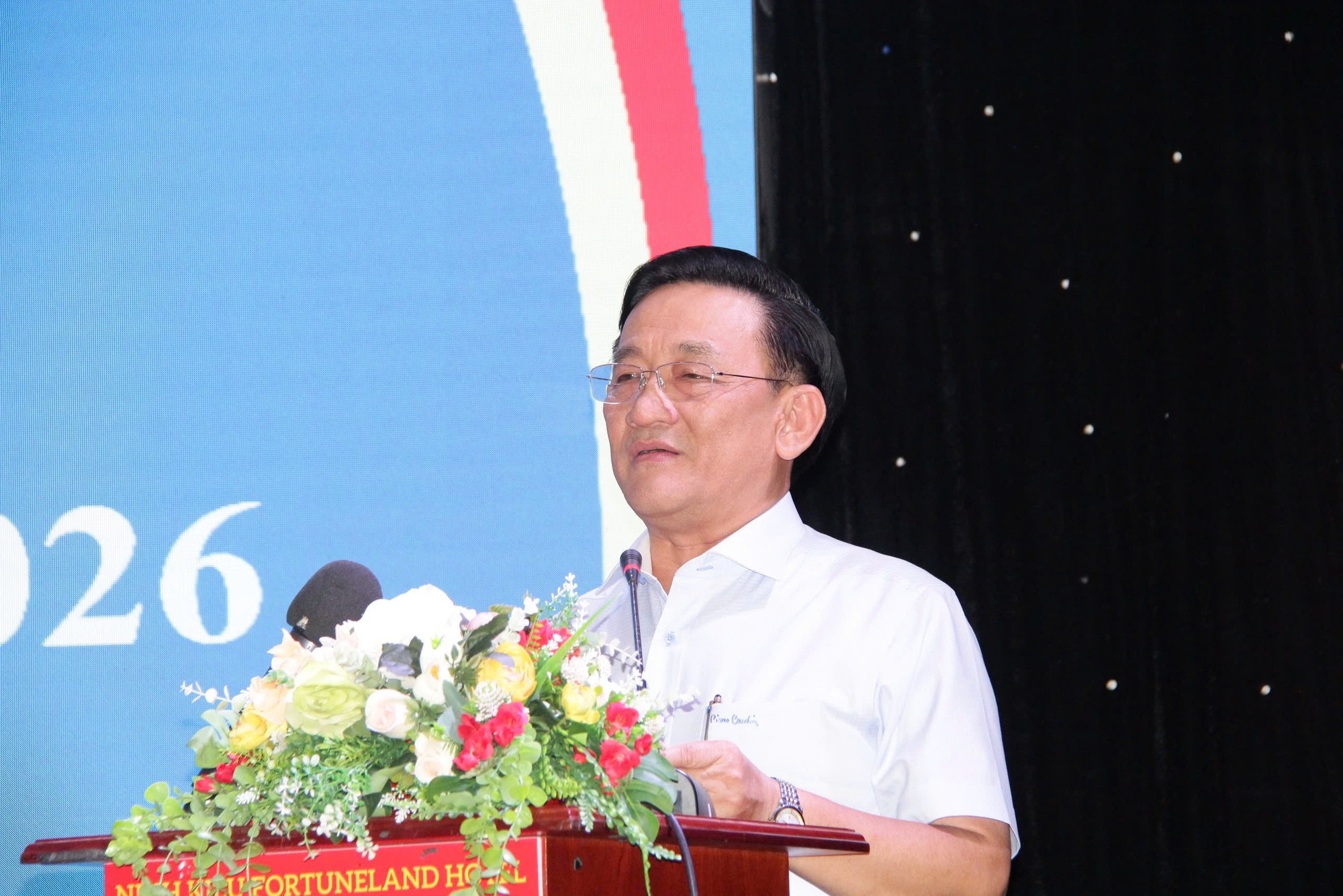 Giá lúa gạo giảm, không để xảy ra cảnh thương lái ép giá nông dân - Ảnh 1