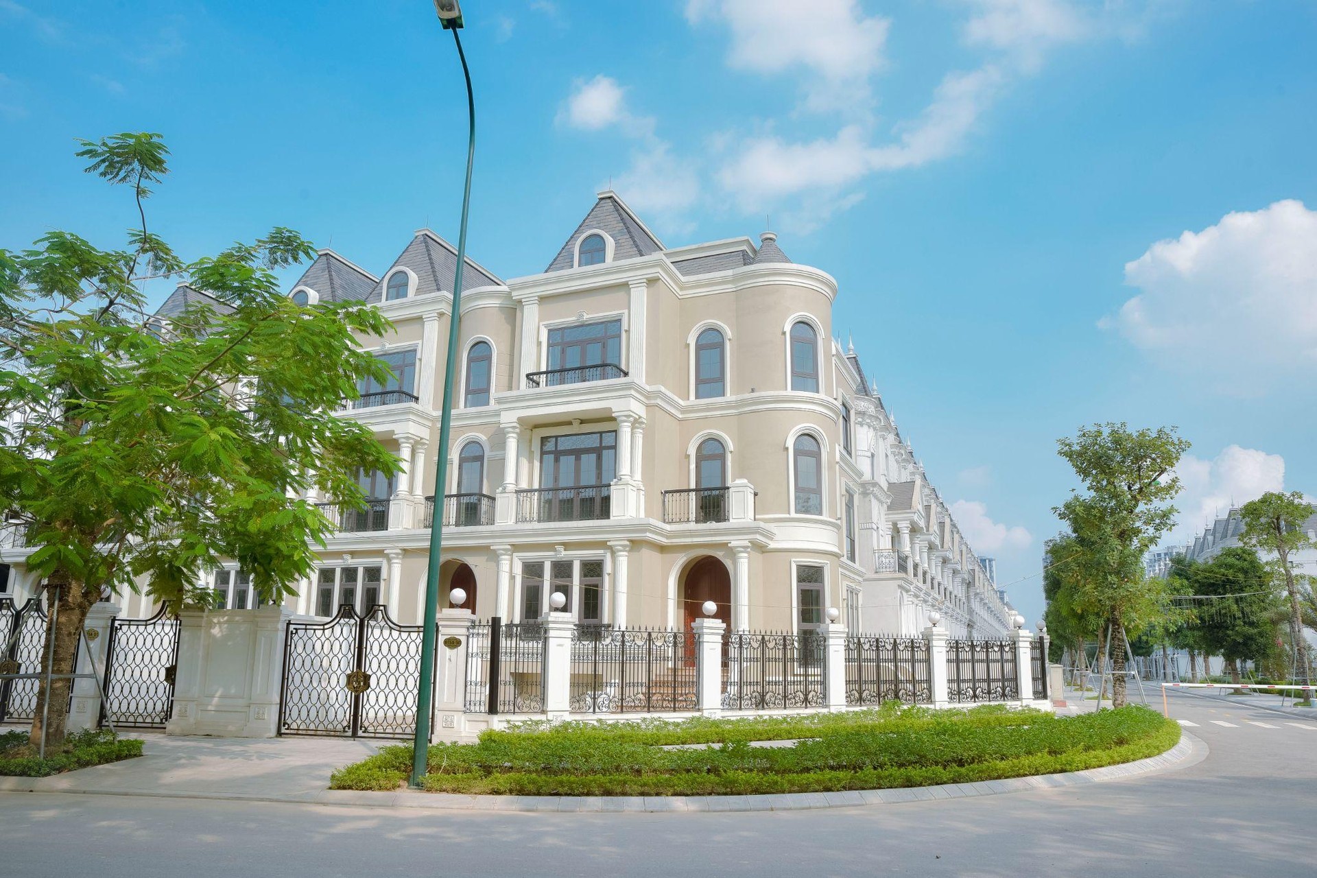 Hà Nội muốn điều chỉnh quy hoạch khu đô thị “nhà giàu” Ciputra hơn 2 tỷ USD, cách hồ Tây chỉ 1 km - Ảnh 2