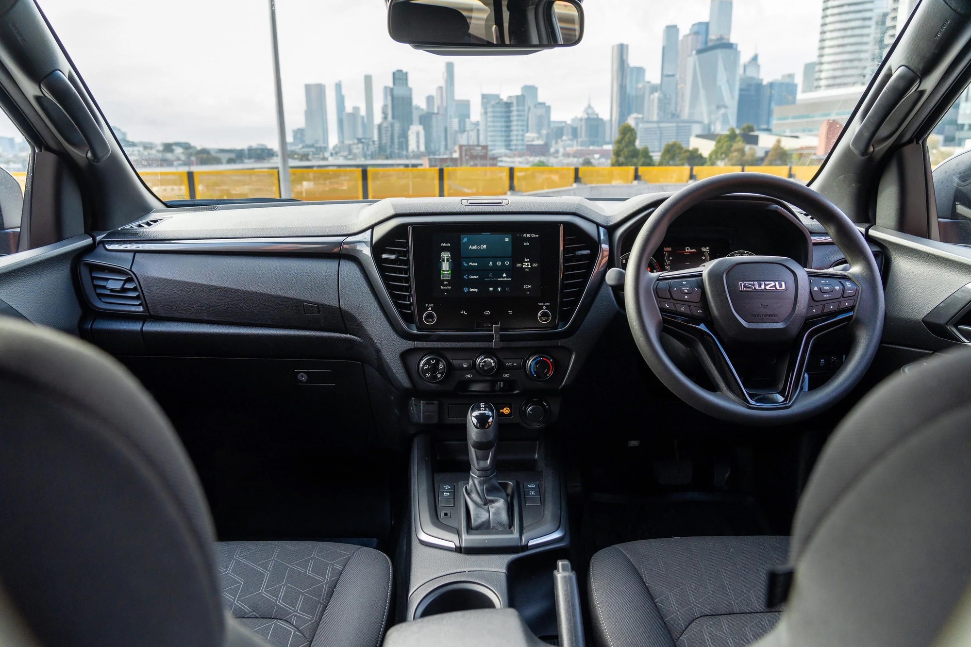 Isuzu D-Max 2026 sắp ra mắt ĐNÁ: Máy 2.2L mới mạnh hơn hẳn, tiết kiệm dầu hơn, về Việt Nam sẽ dễ cạnh tranh hơn với Triton - Ảnh 3