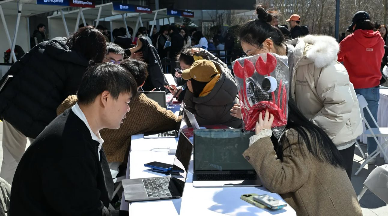 Cơn sốt OpenClaw tại Trung Quốc: Khi AI thông minh đến mức Chính phủ phải cảnh báo khẩn cấp vì lo rò rỉ dữ liệu - Ảnh 2