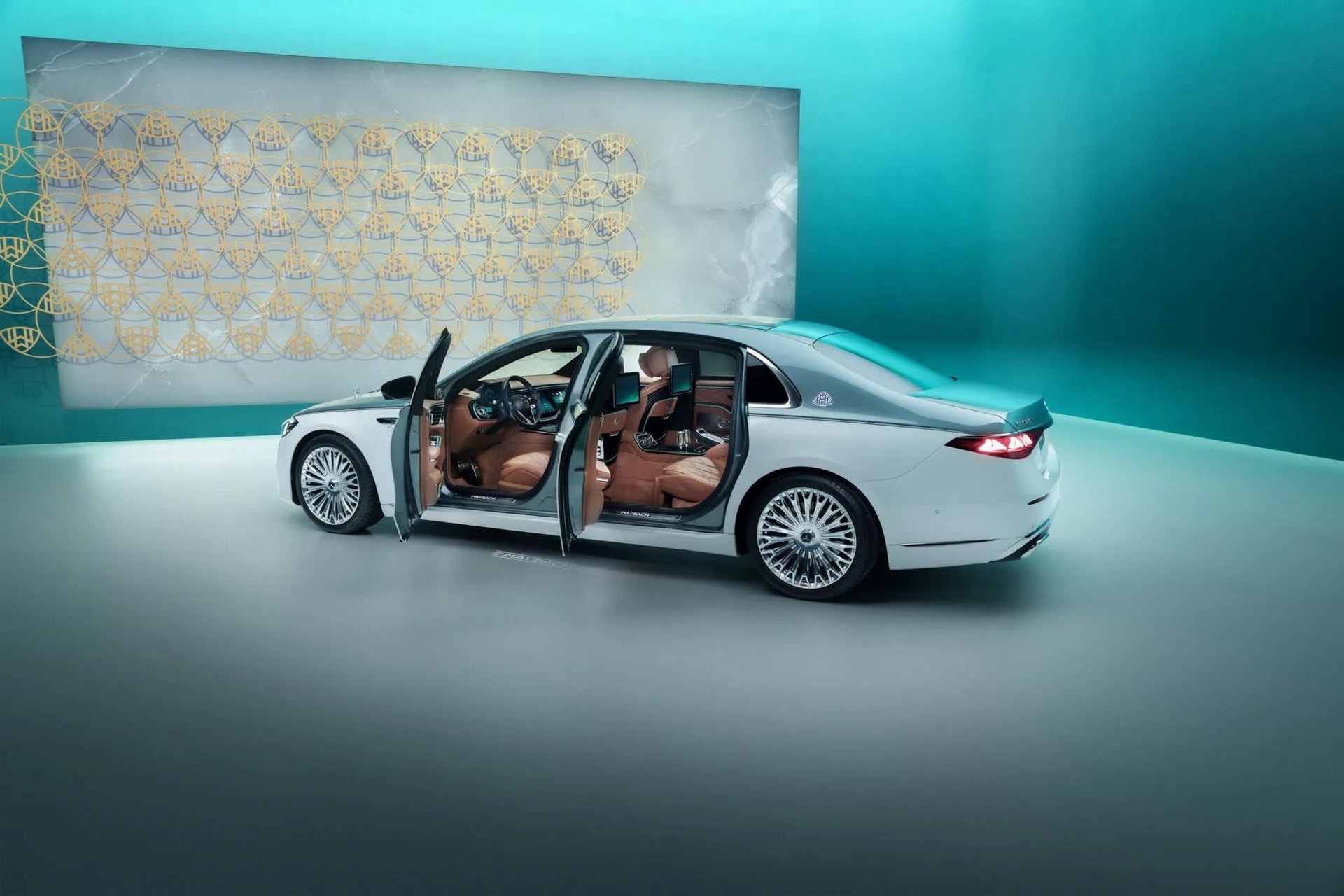 Maybach S-Class 2026 ra mắt: Khoang nội thất hạng thương gia, có AI để trò chuyện và hệ thống treo biết 'ghi nhớ' ổ gà - Ảnh 5