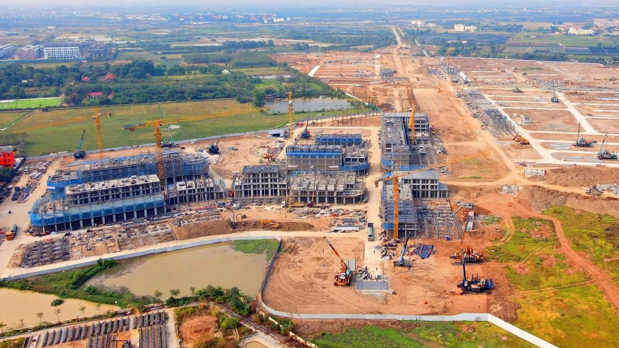 "Ông lớn” bất động sản Sunshine lên kế hoạch lãi 15.000 tỷ, dồn dập thâu tóm loạt dự án từ Bắc vào Nam và rục rịch chuyển sàn HoSE - Ảnh 1