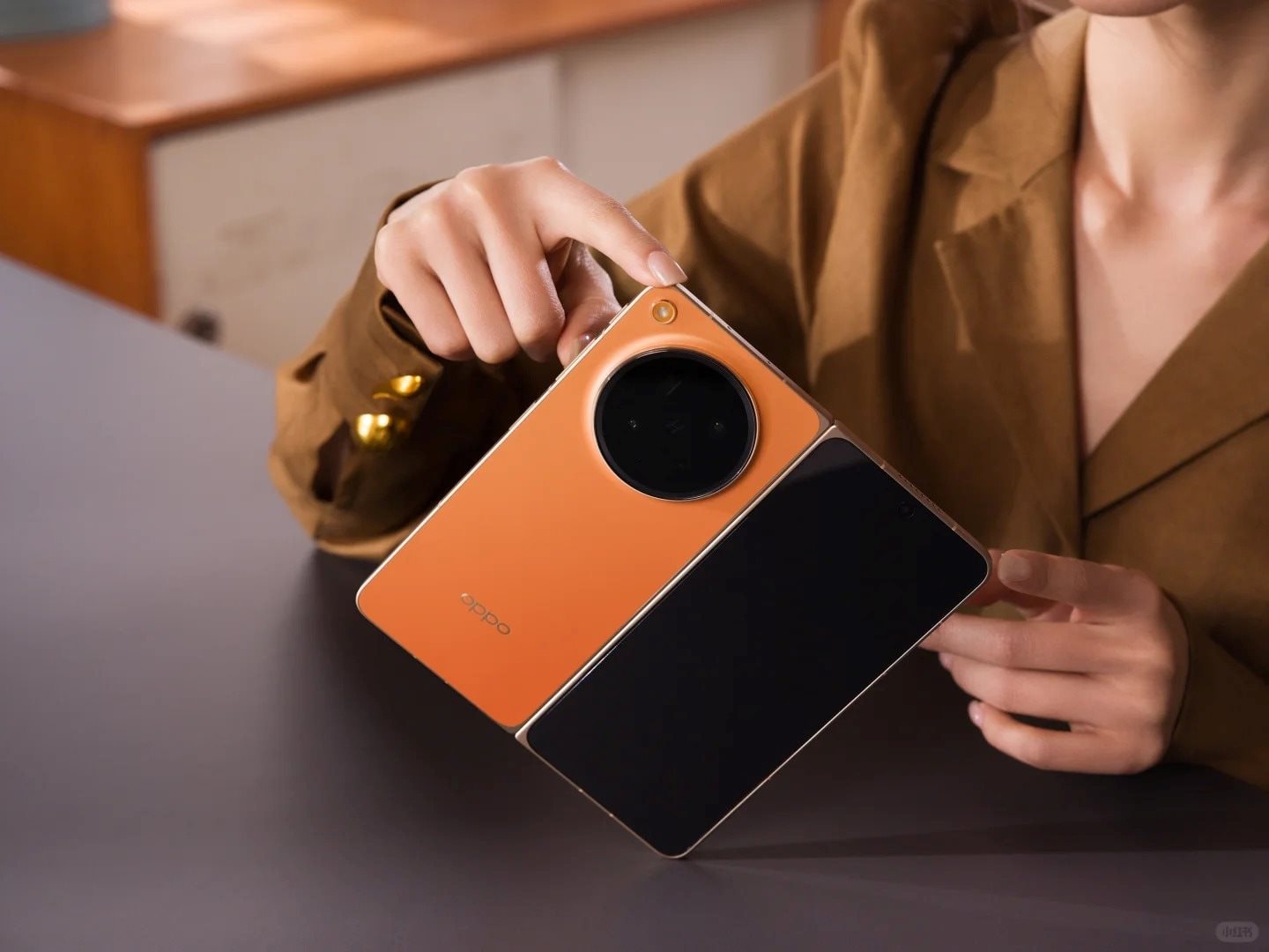 Oppo vừa ra mắt một mẫu điện thoại gập mới tại Việt Nam – giá cao gấp 2,5 lần iPhone 17 - Ảnh 7