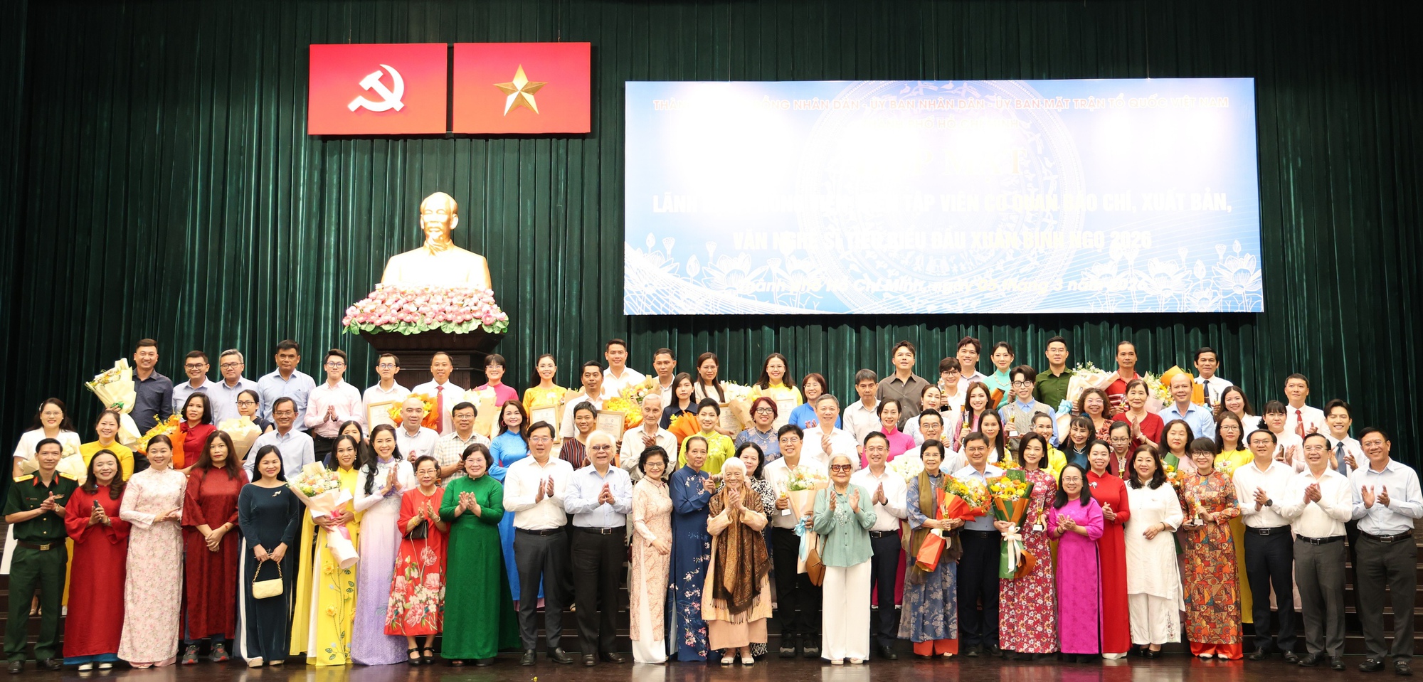 Lãnh đạo Thành ủy TPHCM thông tin tiến độ Nhà hát Giao hưởng, trung tâm biểu diễn Thủ Thiêm - Ảnh 1