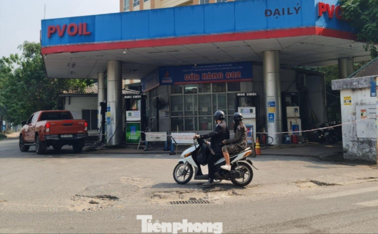 Giá liên tục tăng cao, vì sao nhiều cây xăng bán lỗ? - Ảnh 1
